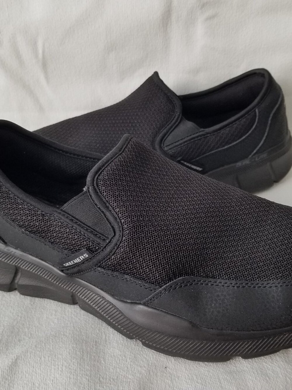 Skechers Memory Foam Slip On Walking Shoes, Black, Men’s Size 9.5
